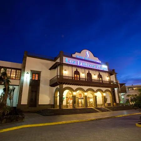 ホテル Seaside Jameos 4*