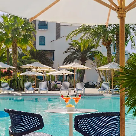 ホテル Seaside Jameos 4*